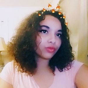 Meet your Posher, Angie